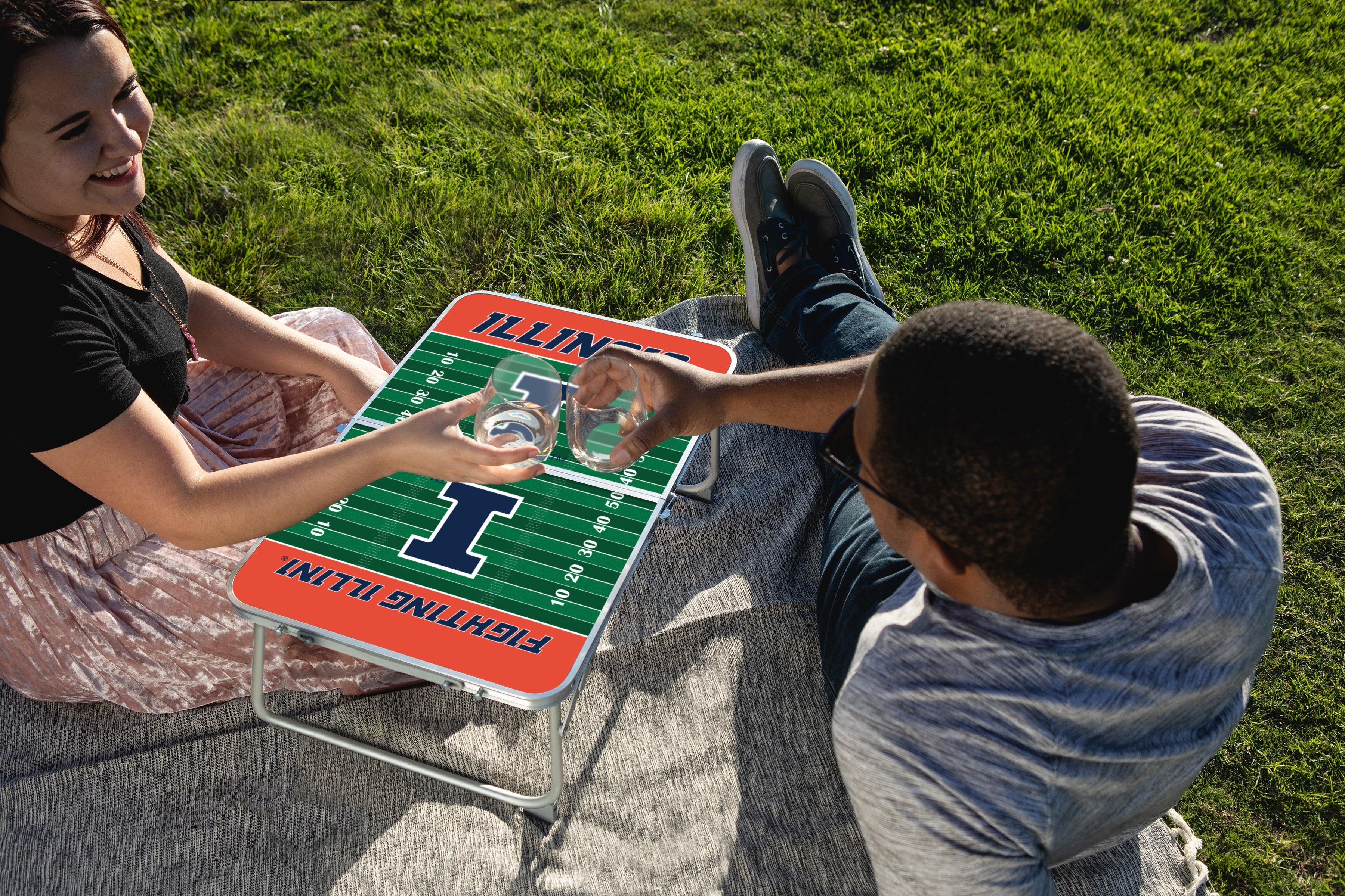 Illinois Fighting Illini - Concert Table Mini Portable Table