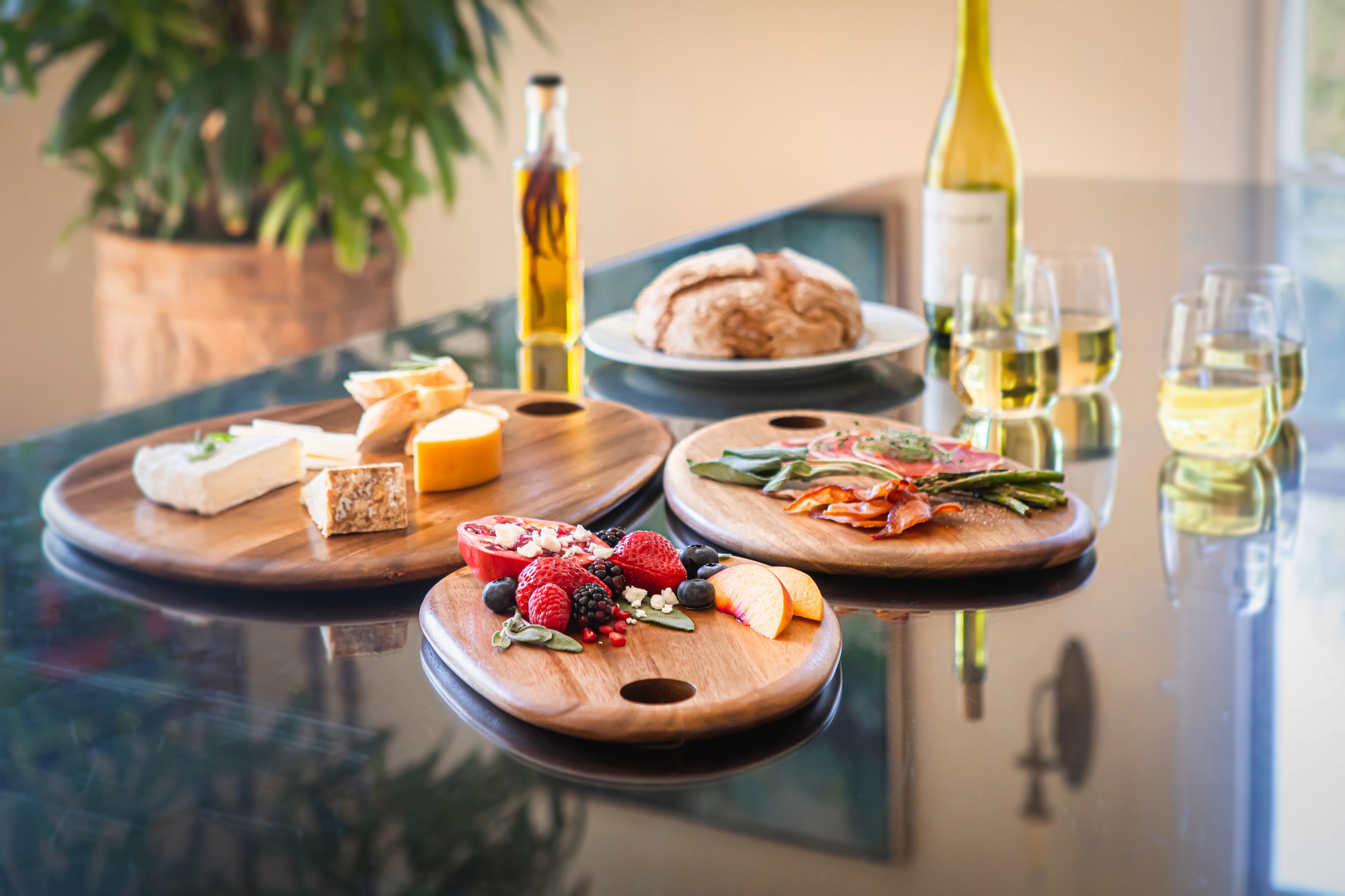 Set of 3 Pebble Shaped Acacia Serving Boards