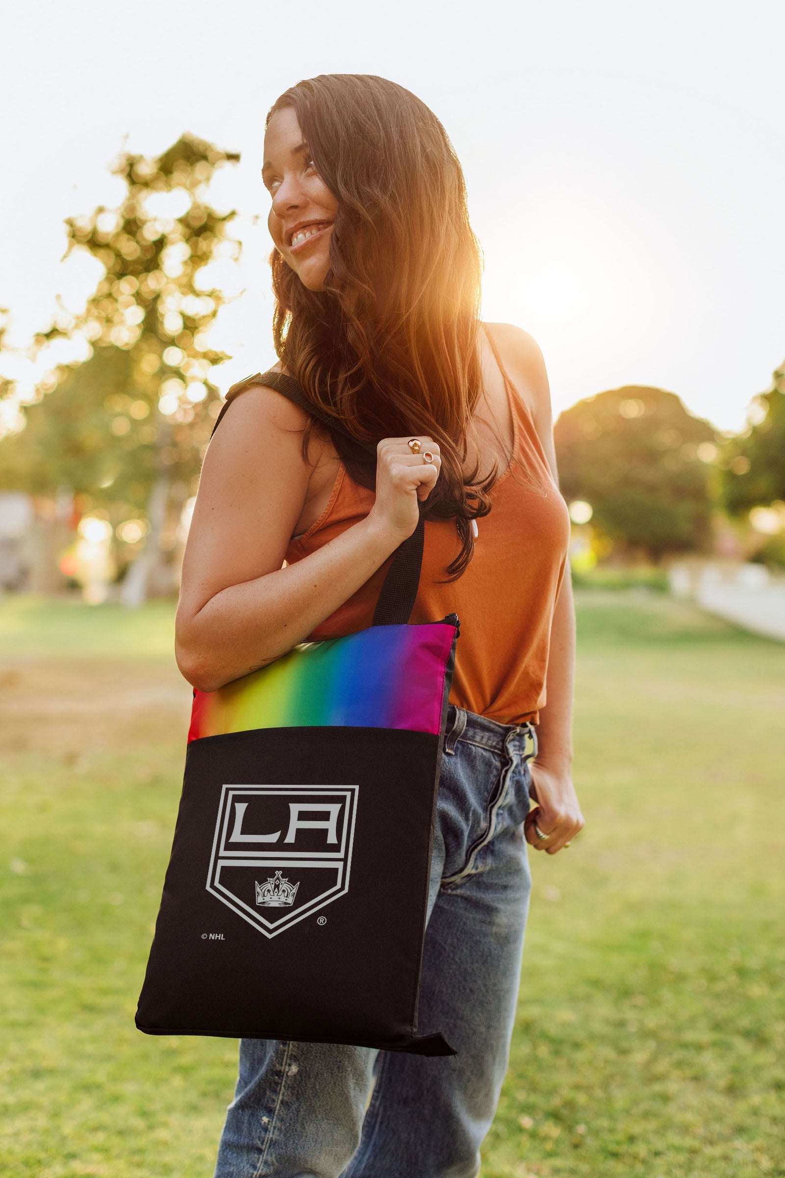 Los Angeles Kings - Vista Outdoor Picnic Blanket & Tote