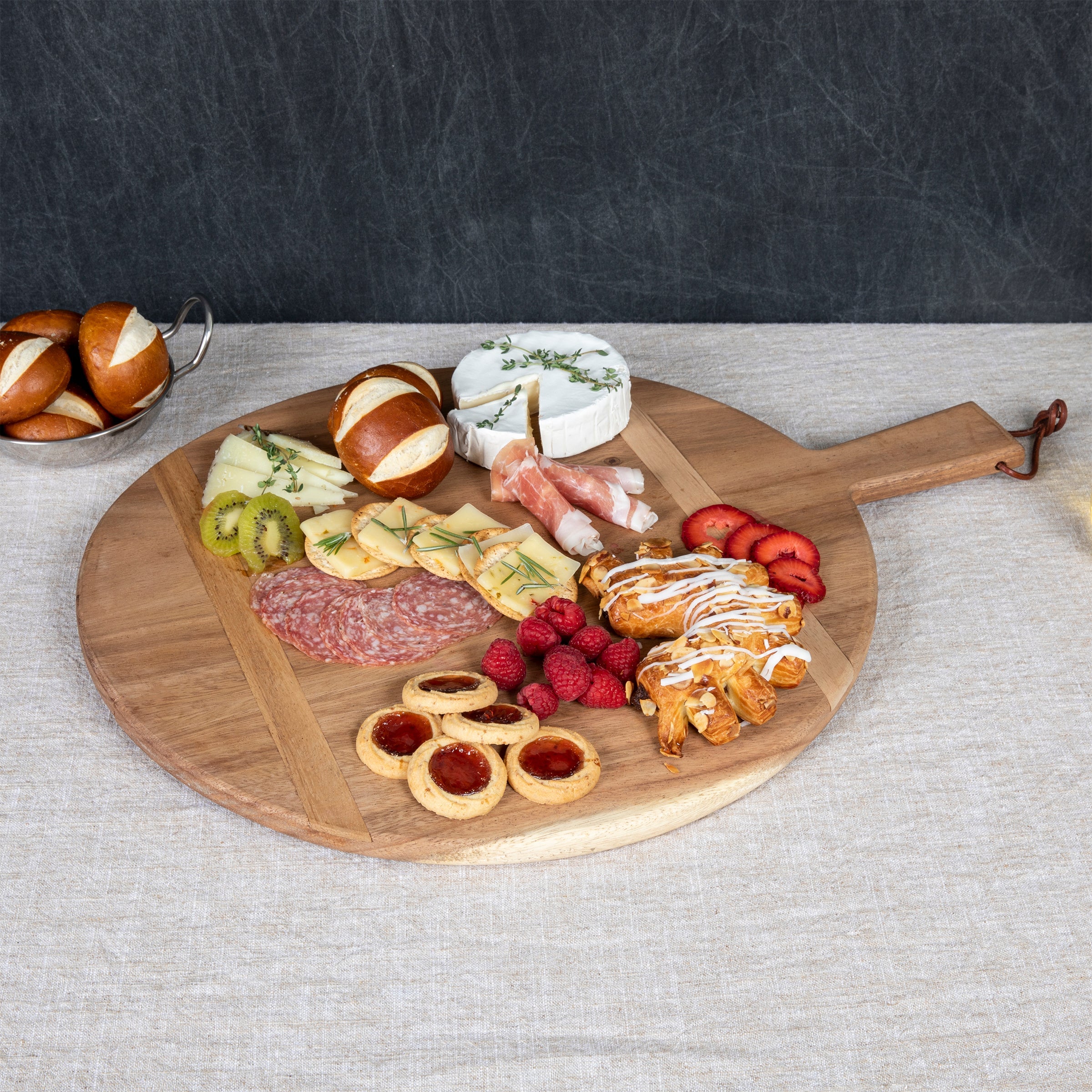 Madera Round Charcuterie Board - 22.5" x 18"