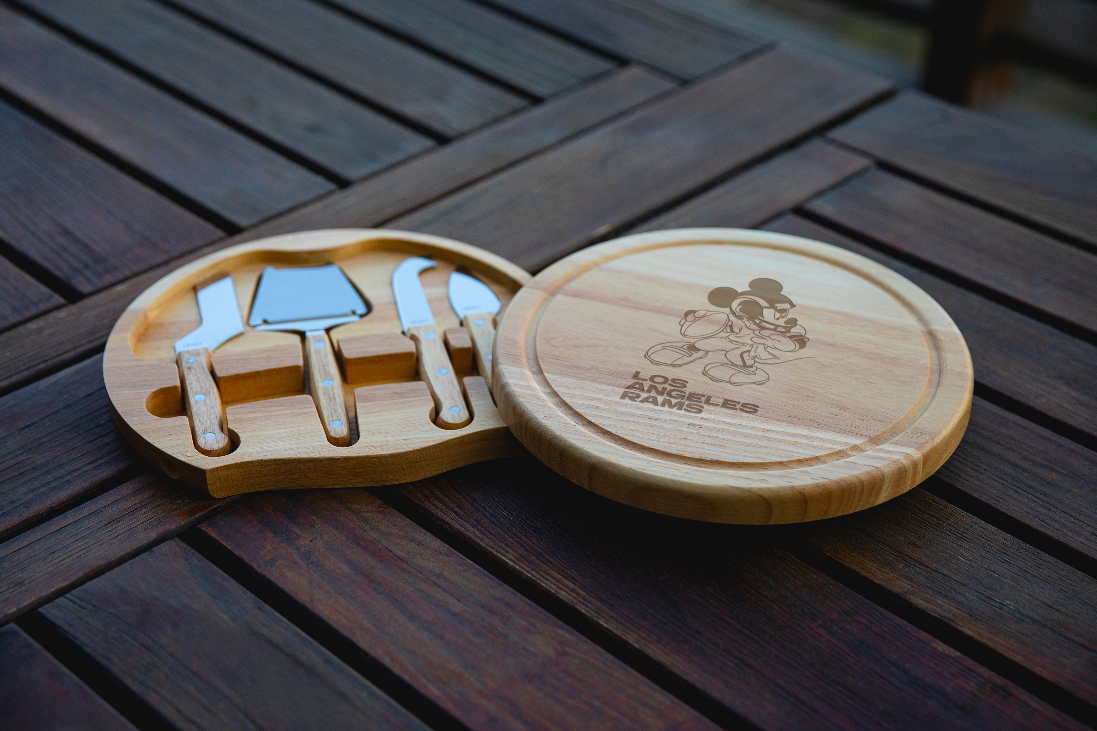 Los Angeles Rams Mickey Mouse - Circo Cheese Cutting Board & Tools Set
