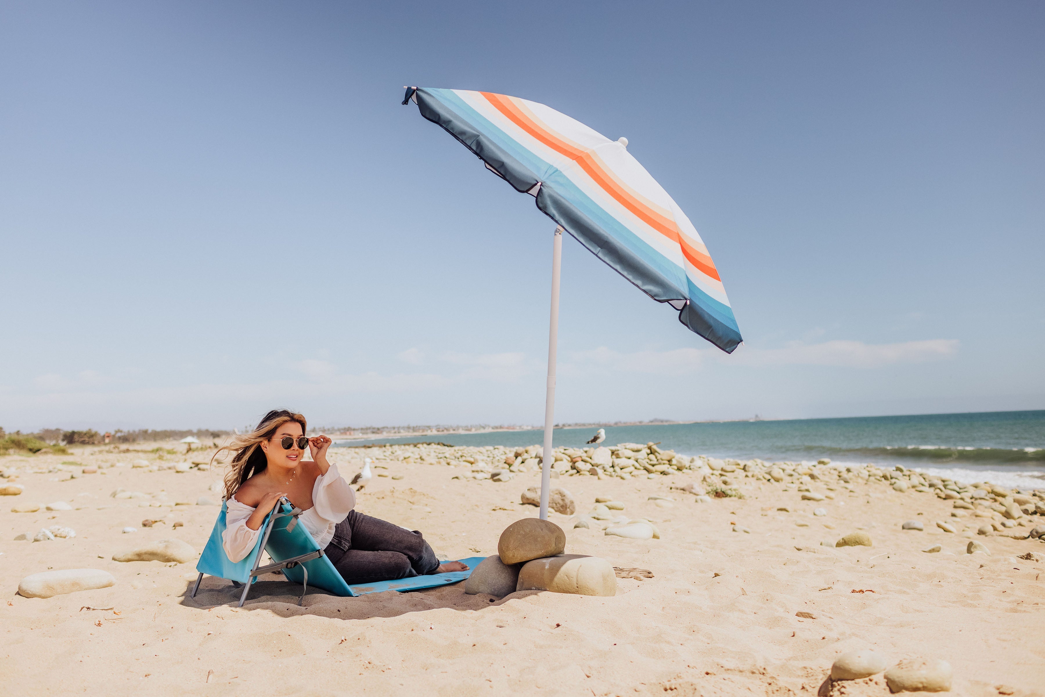 Beach Sayings Aloha - Beachcomber Portable Beach Chair & Tote